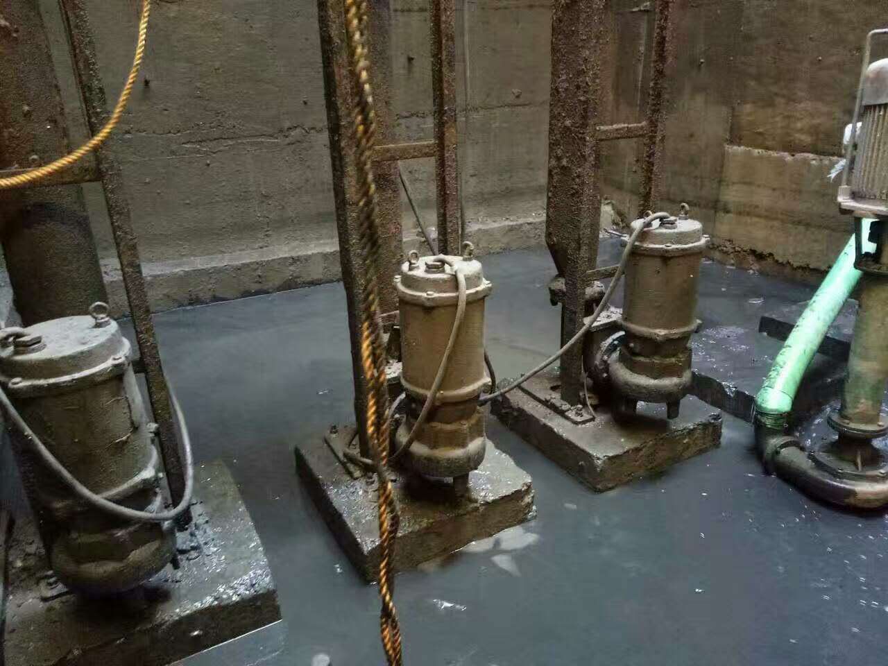 衡南污水池清理